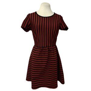 Forever 21  Fit & Flare Red and Black Dress Size S